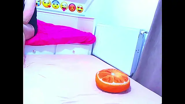 evehotty online show from March 2, 2026, 8:04 pm