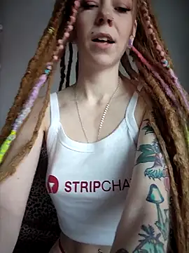 Snapshot of LucidLucy chatting on February 7, 2026, 1:26 pm LucidLucy online show from February 7, 2026, 1:26 pm