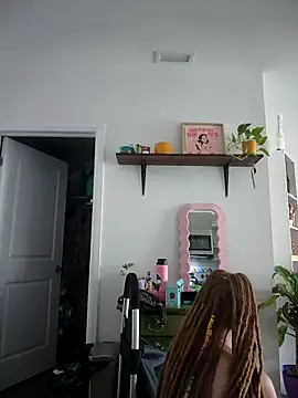 Snapshot of LucidLucy chatting on February 22, 2026, 3:32 pm LucidLucy online show from February 22, 2026, 3:32 pm