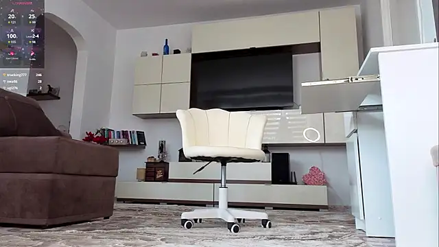 Snapshot of silver_eve chatting on April 3, 2026, 8:34 am silver eve online show from April 3, 2026, 8:34 am