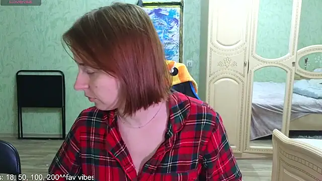 DanaMartina online show from October 29, 2025, 5:36 pm