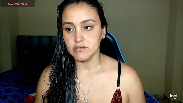 sexy nurse  online show from January 24, 2025, 4:27 am