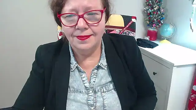 Adelewildx online show from December 23, 2024, 9:05 am