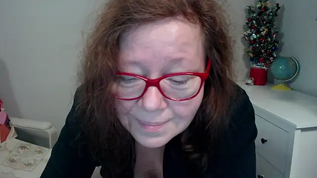 Adelewildx online show from January 8, 2025, 7:45 am