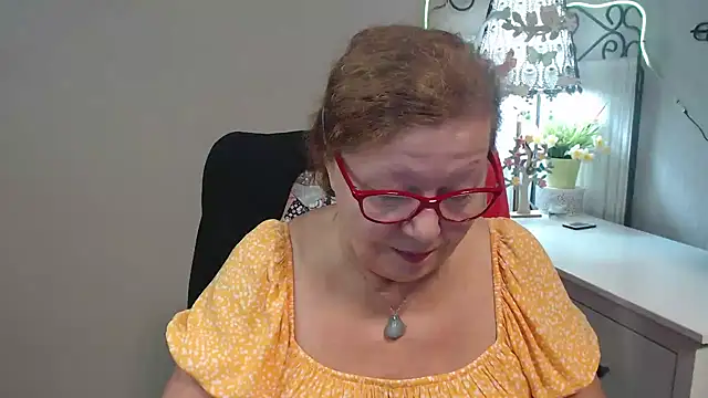 Adelewildx online show from September 10, 2025, 3:28 am