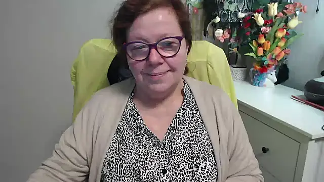 Snapshot of Adelewildx chatting on February 19, 2026, 5:03 am Adelewildx online show from February 19, 2026, 5:03 am