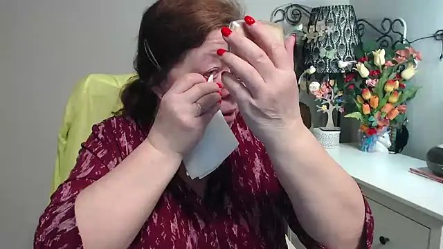 Adelewildx online show from March 24, 2026, 4:17 am