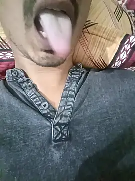 dreamtoungelick69 online show from April 2, 2026, 8:17 pm