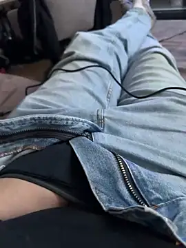 adam123456654321 online show from December 15, 2024, 1:22 pm