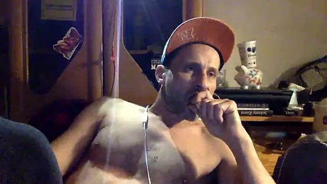 Snapshot of FireFox_Feel chatting on December 7, 2024, 8:38 pm FireFox Feel online show from December 7, 2024, 8:38 pm