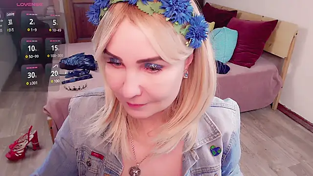 Snapshot of _unique_cam_ chatting on February 2, 2025, 8:57 am  unique cam  online show from February 2, 2025, 8:57 am