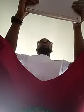 Snapshot of PrinceNoAlbert chatting on February 24, 2025, 4:04 pm PrinceNoAlbert online show from February 24, 2025, 4:04 pm