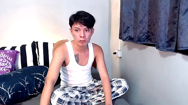 urpinoyasian online show from November 12, 2025, 11:10 am