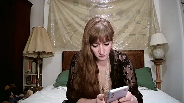 Snapshot of LemmieRed chatting on December 11, 2024, 10:03 am LemmieRed online show from December 11, 2024, 10:03 am