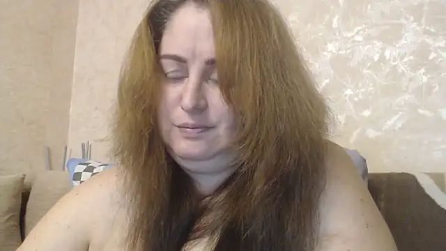 Snapshot of Amy_August chatting on February 1, 2025, 12:37 pm Amy August online show from February 1, 2025, 12:37 pm