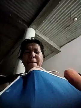 TropicalFlower online show from March 22, 2026, 9:40 pm