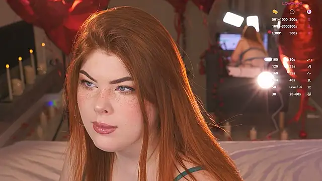 Snapshot of Ffoxyflame chatting on February 19, 2026, 10:39 pm Ffoxyflame online show from February 19, 2026, 10:39 pm