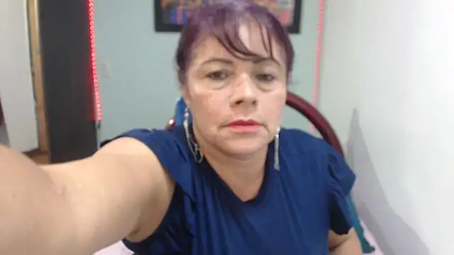 Snapshot of sexytitshot126 chatting on November 22, 2025, 2:21 am sexytitshot126 online show from November 22, 2025, 2:21 am