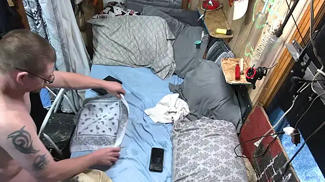 Snapshot of sex4fun_21 chatting on February 22, 2025, 6:19 pm sex4fun 21 online show from February 22, 2025, 6:19 pm