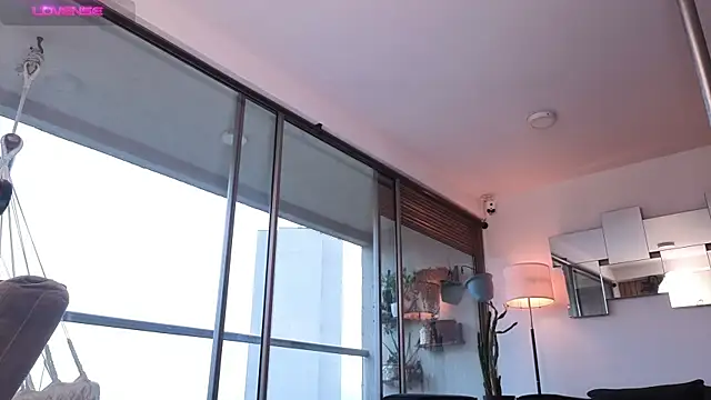 mandi4pole  online show from October 24, 2025, 8:16 pm