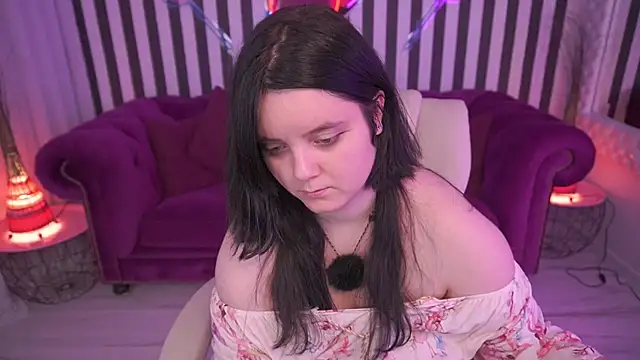 Snapshot of LittleShyy chatting on July 18, 2026, 1:26 pm LittleShyy online show from July 18, 2026, 1:26 pm