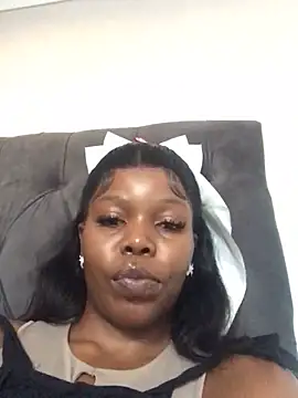 Snapshot of cherryontopy chatting on March 3, 2025, 4:46 pm cherryontopy online show from March 3, 2025, 4:46 pm