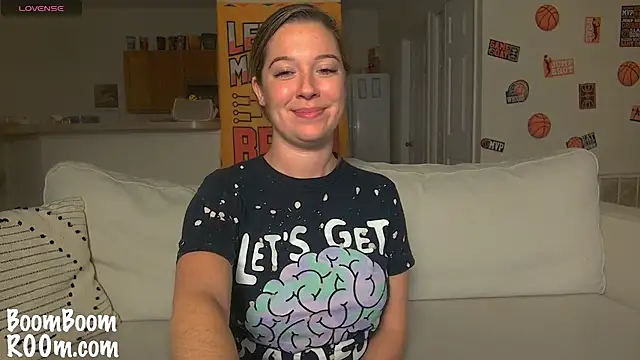 Snapshot of boomboomr00m chatting on March 22, 2025, 5:49 am boomboomr00m online show from March 22, 2025, 5:49 am