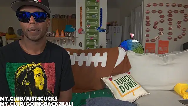 Snapshot of boomboomr00m chatting on October 20, 2025, 2:34 am boomboomr00m online show from October 20, 2025, 2:34 am