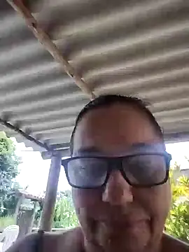 Snapshot of catdool chatting on January 11, 2025, 3:42 pm catdool online show from January 11, 2025, 3:42 pm