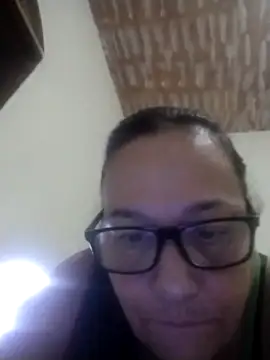 Snapshot of catdool chatting on February 7, 2025, 9:58 pm catdool online show from February 7, 2025, 9:58 pm