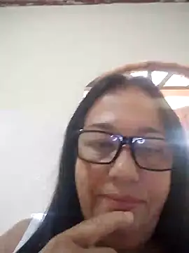 Snapshot of catdool chatting on February 13, 2025, 2:20 pm catdool online show from February 13, 2025, 2:20 pm