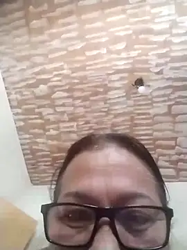 Snapshot of catdool chatting on February 19, 2025, 1:17 pm catdool online show from February 19, 2025, 1:17 pm