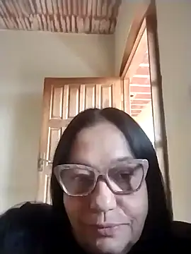 Snapshot of catdool chatting on October 31, 2025, 1:45 pm catdool online show from October 31, 2025, 1:45 pm