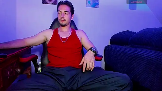 Snapshot of Alex_smith00 chatting on January 18, 2025, 2:03 am Alex smith00 online show from January 18, 2025, 2:03 am