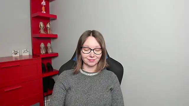 Cookie zoe online show from February 13, 2026, 7:37 am