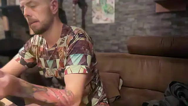 Snapshot of kissfreak85 chatting on November 21, 2025, 10:52 pm kissfreak85 online show from November 21, 2025, 10:52 pm