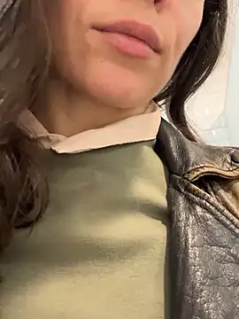 SofiaFoster  online show from March 28, 2026, 2:05 pm