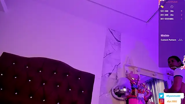 alysson 18 online show from February 12, 2026, 1:28 pm