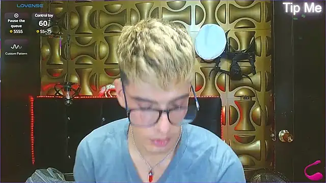 angel sexyevil online show from February 15, 2025, 12:22 pm