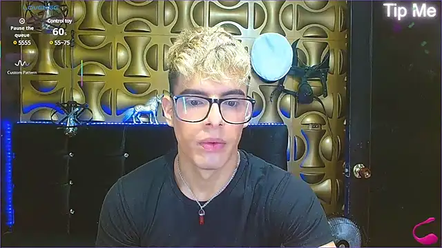 angel sexyevil online show from February 18, 2025, 12:17 pm