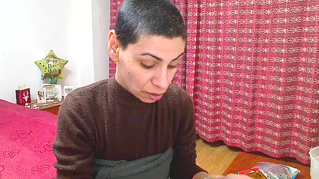 hotSANDRA STARR online show from February 25, 2026, 2:21 am