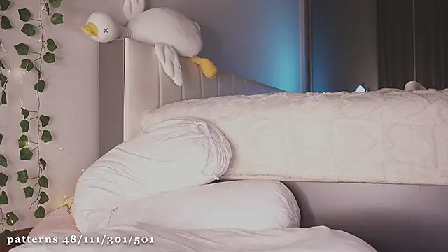 liassmolly1 couple online show from February 28, 2025, 3:04 pm