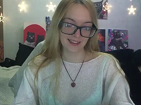 SecretSophia online show from December 20, 2025, 10:17 pm