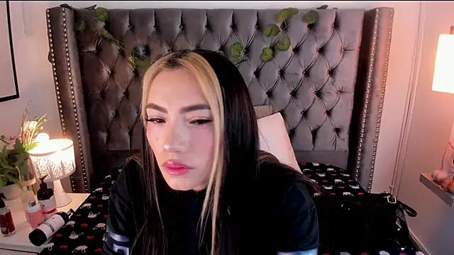 Kim Blane online show from February 2, 2025, 2:59 am