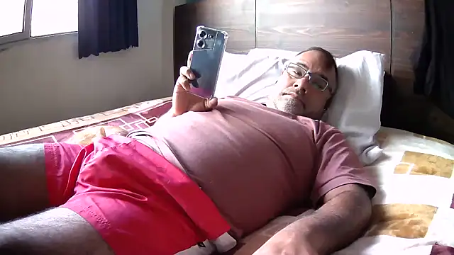 PhillDrake11 online show from April 4, 2026, 7:00 pm