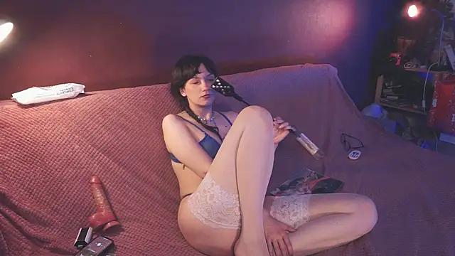 juby yuby online show from January 31, 2025, 4:48 pm