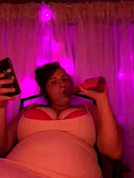 QueenCunt1995 online show from September 12, 2025, 6:24 am