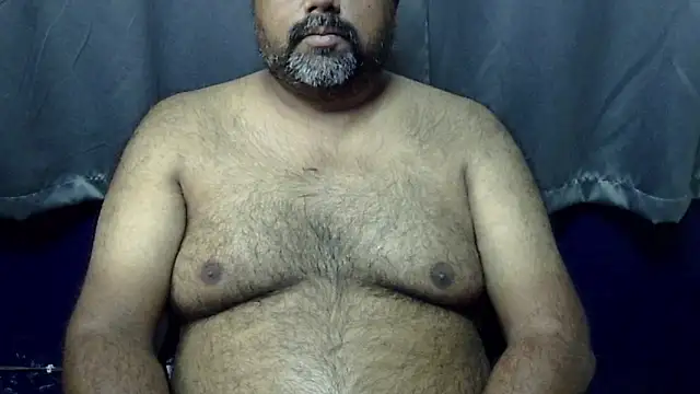 hairysubcub 70 online show from April 16, 2026, 4:57 am