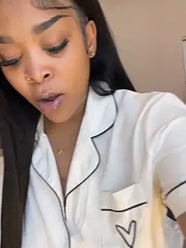 sexyTHANDO online show from May 16, 2026, 12:59 pm