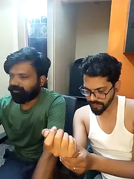 arhan3043 online show from January 18, 2025, 6:43 pm